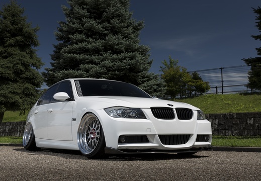 AKC BMW E90