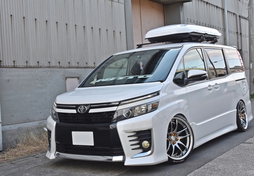 G-CLUB TOYOTA VOXY WORK EMOTION CR-2P