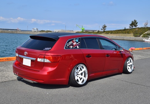 タイヤファクトリー鳥取店　TOYOTA　AVENSIS　WORKEMOTIONT7R-２P