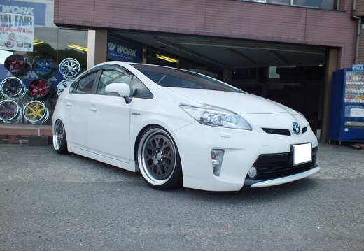 G-CLUB TOYOTA PRIUS 30 SEEKER GX