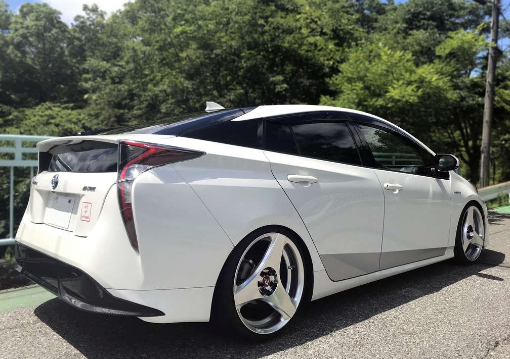 RyRy様 TOYOTA / PRIUS / RYVER S003h | WORK Photo Gallery