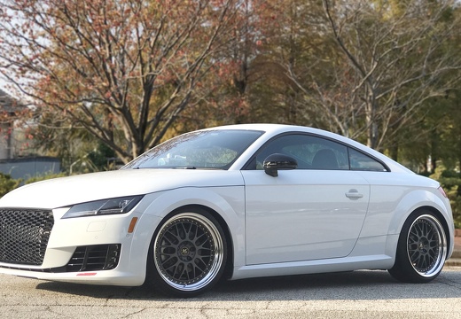 c.h.peep AUDI TT VS/XX (5492 visits) VS/XX
F&R : 19x10.0J
MAT-CARBON(MGM)
【CarHouse PEEP】 c.h.peep AUDI TT VS/XX