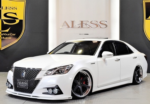 ALESS TOYOTA CROWN ZEAST ST1