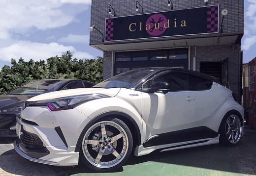 CLAUDIA  TOYOTA C-HR  GNOSIS GR203