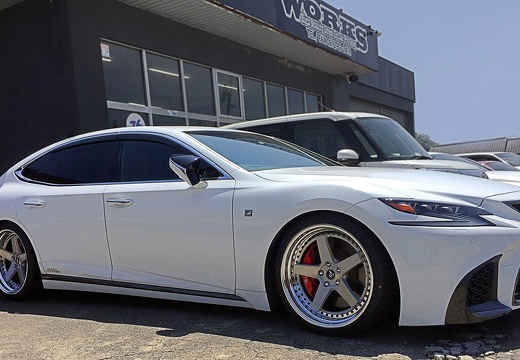 WORKS  LEXUS LS  ZISTANCE W5S