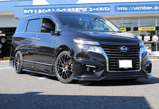 U-ICHIBAN OMIYA  NISSAN ELGRAND  EMOTION M8R