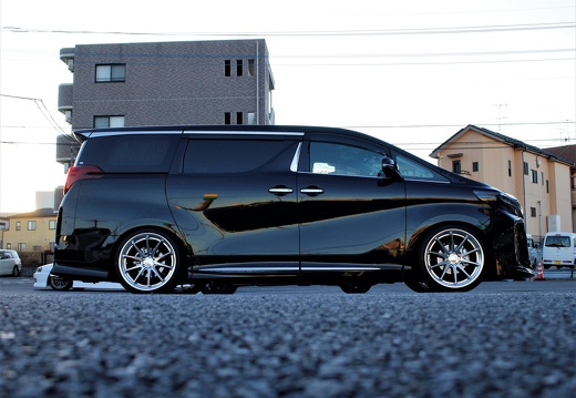 U-ICHIBAN 大宮バイパス TOYOTA ALPHARD GNOSIS CV201