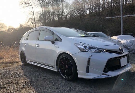 どりーむオン TOYOTA PRIUS α WORKEMOTION ZR10