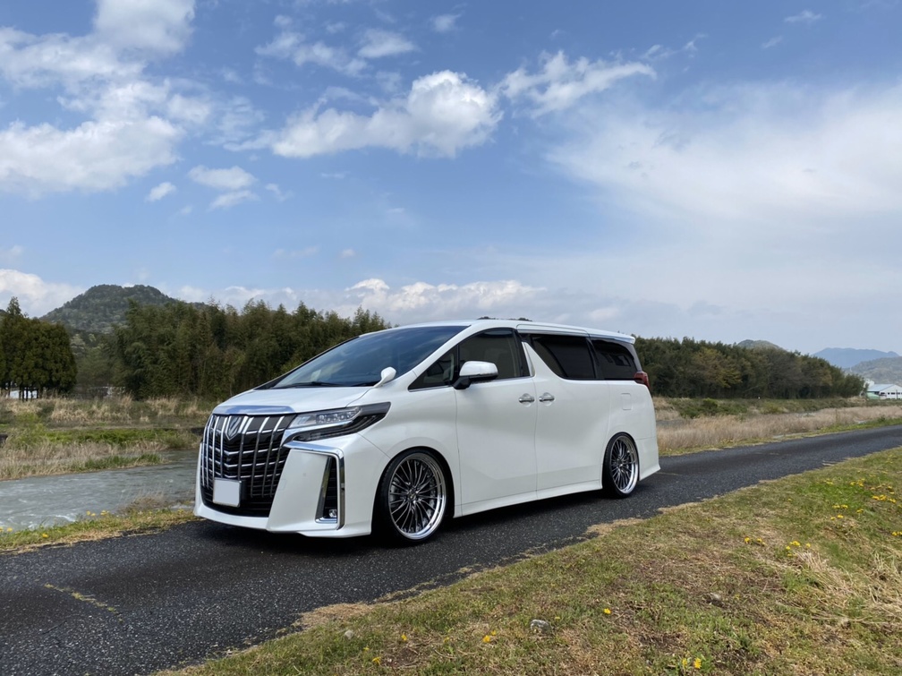 TOYOTA / ALPHARD & VELLFIRE / SCHWERT REGNITZ | WORK Photo TOYOTA / ALPHARD & VELLFIRE / SCHWERT REGNITZ | WORK Photo