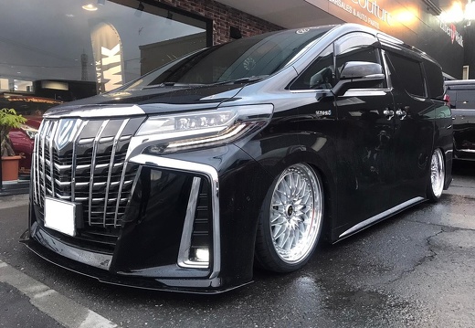 Auto Couture TOYOTA ALPHERD VS XV (12225 訪問) VS XV
F:21x9.5J
R:21x9.5J
SILKY RICH SILVER(SRS)
【Auto Couture】 Auto Couture TOYOTA ALPHERD VS XV