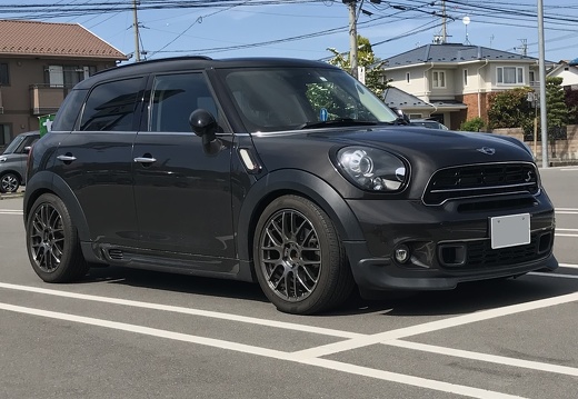 タイヤ館イエスワン Mini WORKEMOTION M8R