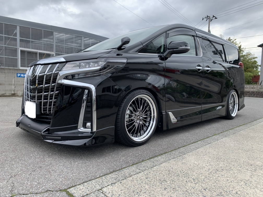 TOYOTA / ALPHARD & VELLFIRE / SCHWERT REGNITZ | WORK Photo TOYOTA / ALPHARD & VELLFIRE / SCHWERT REGNITZ | WORK Photo