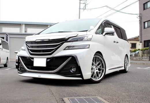 ユーイチバン大宮バイパス TOYOTA VELLFIRE Lanvec LM7