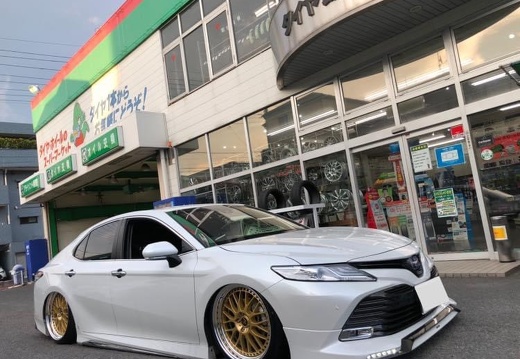 タイヤ館西川口 TOYOTA CAMRY VS XX