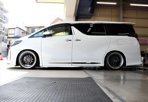 U-ICHIBAN大宮バイパス TOYOTA ALPHARD WORKZISTANCE W10M