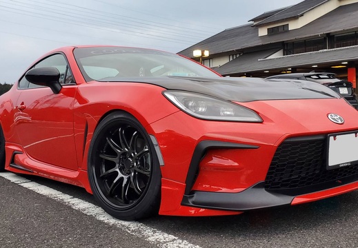 グッドガンインターナショナル TOYOTA GR86 WORK EMOTION ZR10 2P