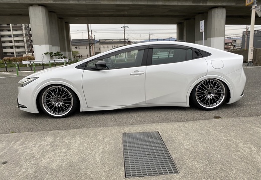 エースフィールド TOYOTA PRIUS SCHWERT SG2