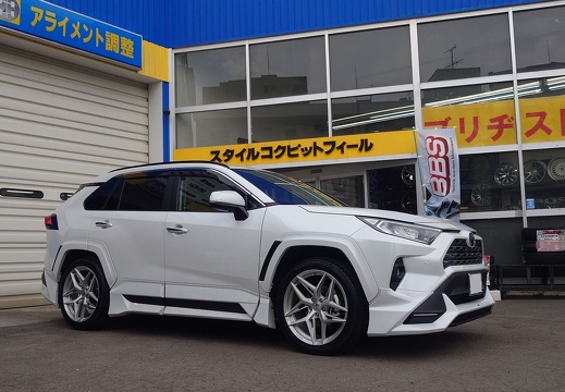 スタイルコクピットフィール TOYOTA RAV4 GNOSIS IS205