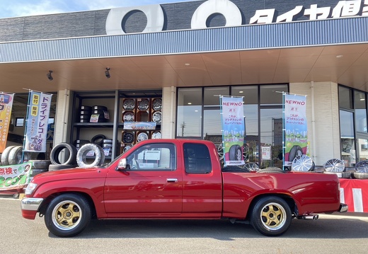 タイヤ倶楽部 TOYOTA HILUX MEISTER S1 2PIECE