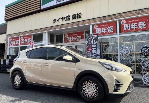 タイヤ館 高松 TOYOTA AQUA SEEKER CX