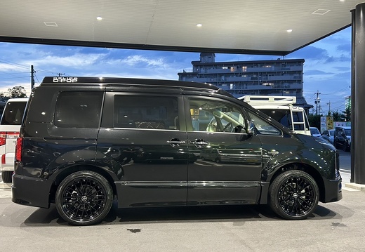 西尾張三菱自動車販売株式会社 MITSUBISHI DELICA ZEAST STX