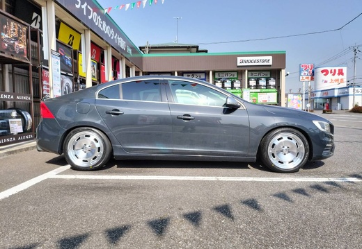 タイヤ館うしく上柏田 VOLVO S60 Seeker DT