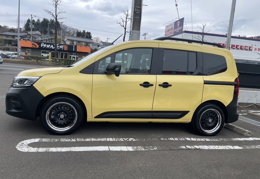 タイヤワールド館ベスト西多賀店 Renault KANGOO Seeker FD