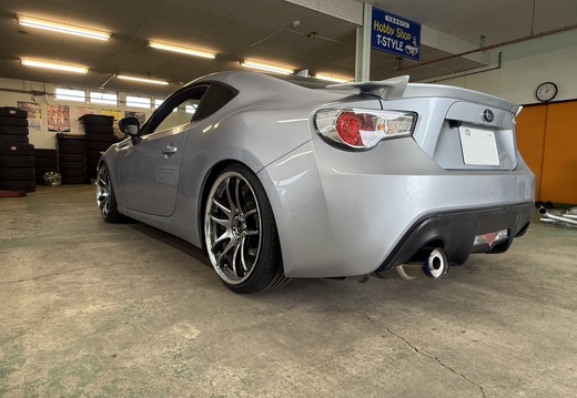 T-STYLE SUBARU BRZ WORK EMOTION CR 2P