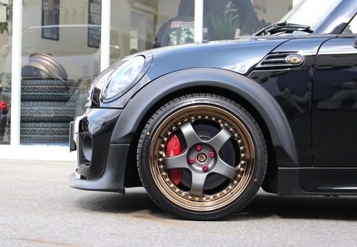 クラフト多治見店 MINI JOHN COOPER WORKS MEISTER S1 3PIECE
