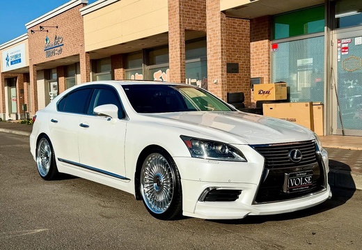 Car Boutique VOI.SE LEXUS LS EMITZ (100 訪問) LEXUS LS EMITZ
F:21x9.5J
R:21x9.5J
CHROME(C)
【Car Boutique VOI.SE】 Car Boutique VOI.SE LEXUS LS EMITZ